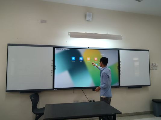 98 इंच डिजिटल ऑल इन वन इंटरैक्टिव व्हाइटबोर्ड स्कूल के लिए स्मार्ट बोर्ड के साथ साइडबोर्ड
