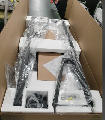 65"-100" डिस्प्ले के लिए ऊंचाई समायोज्य मोबाइल टीवी कार्ट स्टैंड