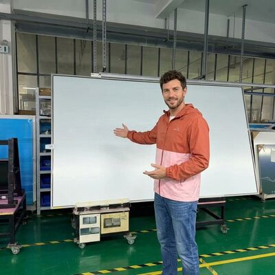 शिक्षा और व्यवसाय के लिए 10-पॉइंट टच इन्फ्रारेड तकनीक और मल्टी-ओएस संगतता के साथ इंटरैक्टिव स्मार्ट व्हाइटबोर्ड